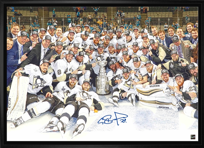 Evgeni Malkin - Signed 20x29 Canvas Framed Penguins 2016 Stanley Cup Team-H
