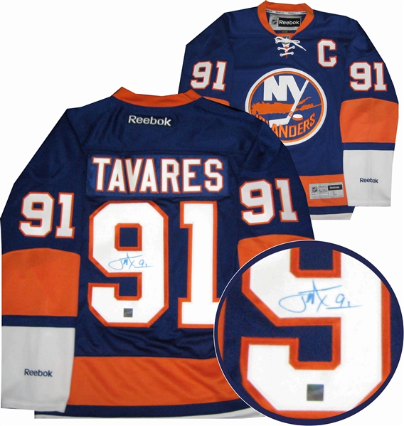 John Tavares Islanders Jersey & Puck Pacakge - John Tavares Signed New York Islanders Jersey & Signed New York Islanders Autograph Series Puck (JT Fan Pack)