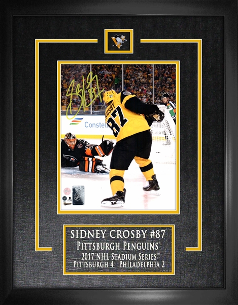 Sidney Crosby - Signed & Framed 8x10 Etched Mat 2017 Stadium Series Scoring-V