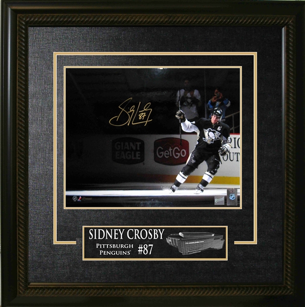 Sidney Crosby Signed 16x20 Etched Mat Penguins Stick Salute Spotlight