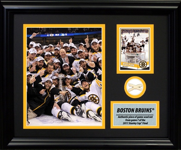 Boston Bruins Photocard with 2011 Stanley Cup Net