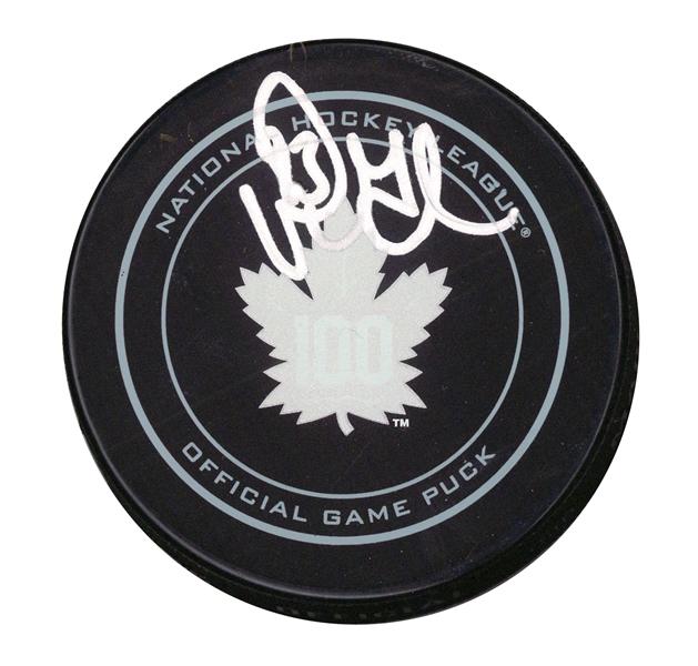 Doug Gilmour Signed Puck Leafs 100th Anniversary