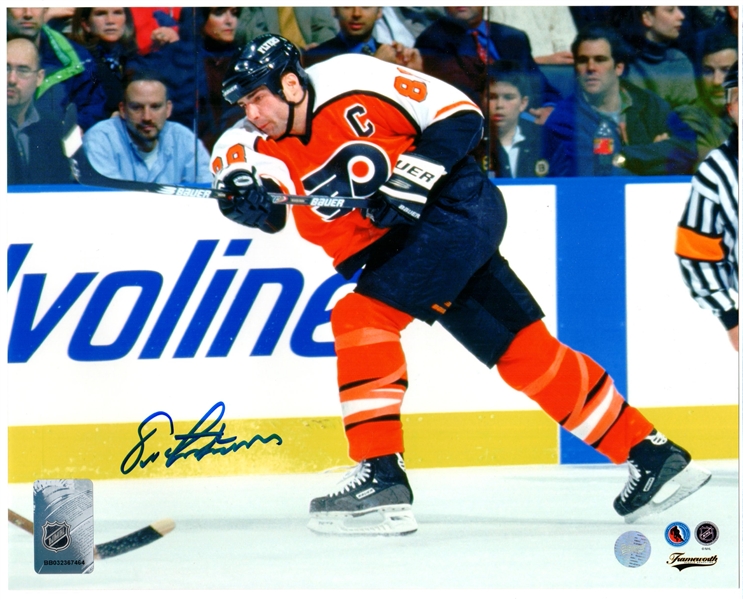 Eric Lindros, Signed 8x10 Unframed Flyers