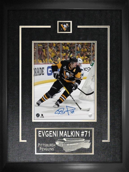 Evgeni Malkin - Signed & Framed 8x10 Etched Mat - Pittsburgh Penguins 3rd Jersey Finals Action