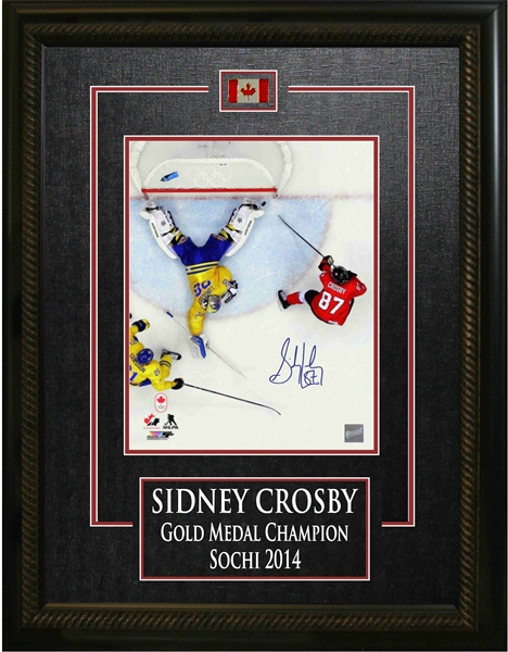 Sidney Crosby - Signed & Framed 8x10 Etched Mat Team Canada 2014 Olympics Overhead Scoring-V