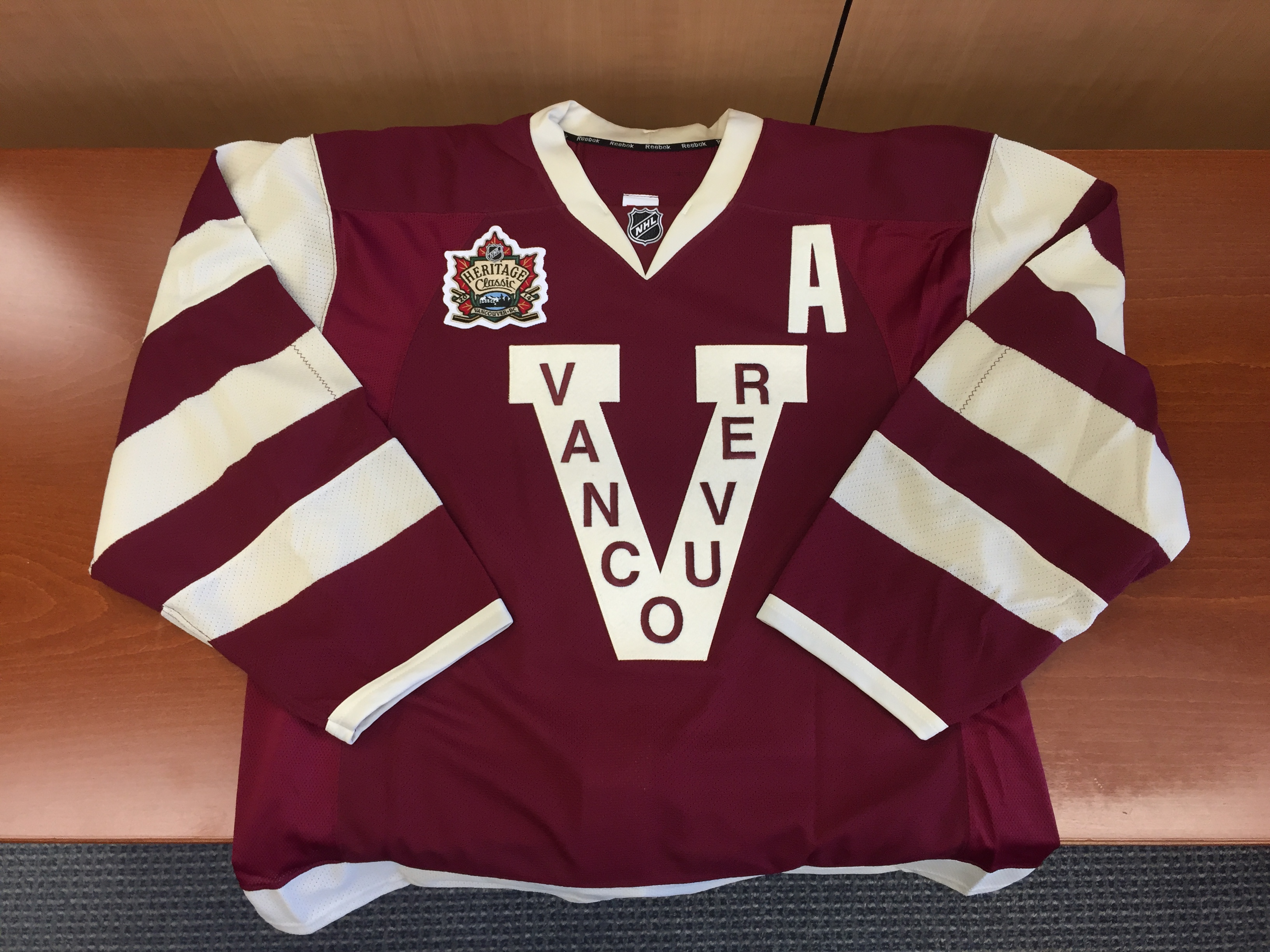 vancouver heritage classic jersey