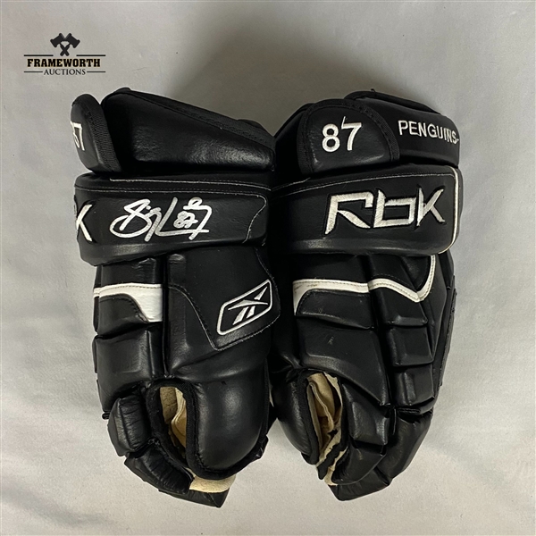 Sidney Crosby Signed Game Used 2007 Playoff Gloves (Photo-Match to 3rd Period Regular Season Games and 2007 Playoffs)