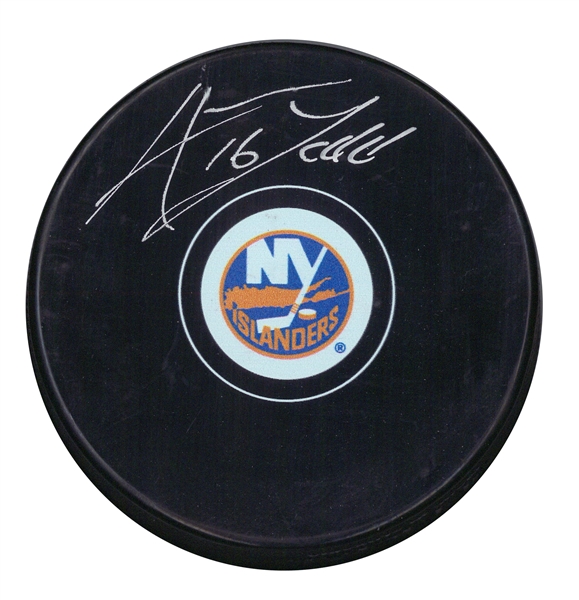 Andrew Ladd Signed New York Islanders Logo Puck