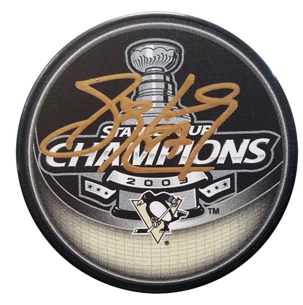 Sidney Crosby Signed Puck 2016 Stanley Cup Champion