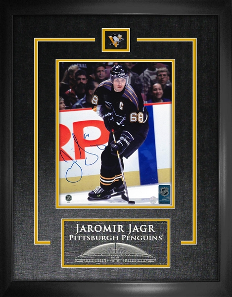 Jaromir Jagr Signed Framed Pittsburgh Penguins 8x10 Skating Captain Photo