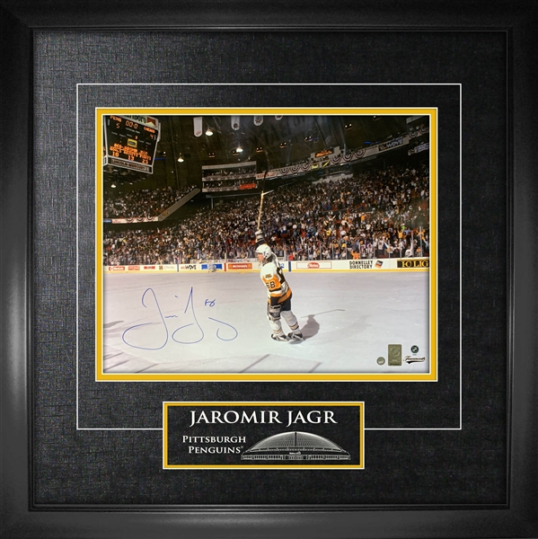 Jaromir Jagr Signed Framed Pittsburgh Penguins 16x20 Salute Photo