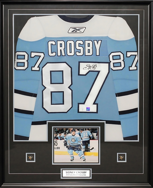 Sidney Crosby Signed Framed Jersey Penguins 2008 Winter Classic Team Issued Reebok