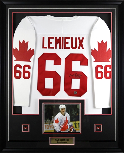 Mario Lemieux Signed Jersey Framed 1987 Canada Cup White Jersey