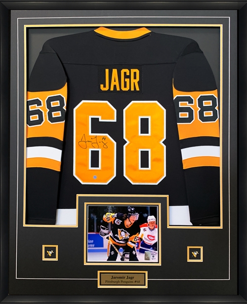 Jaromir Jagr Signed Jersey Framed Penguins Black Vintage Fanatics