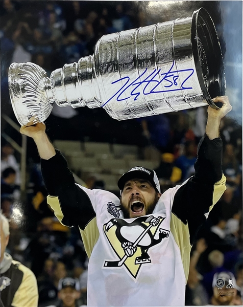 Kris Letang Signed 8x10 "dented"