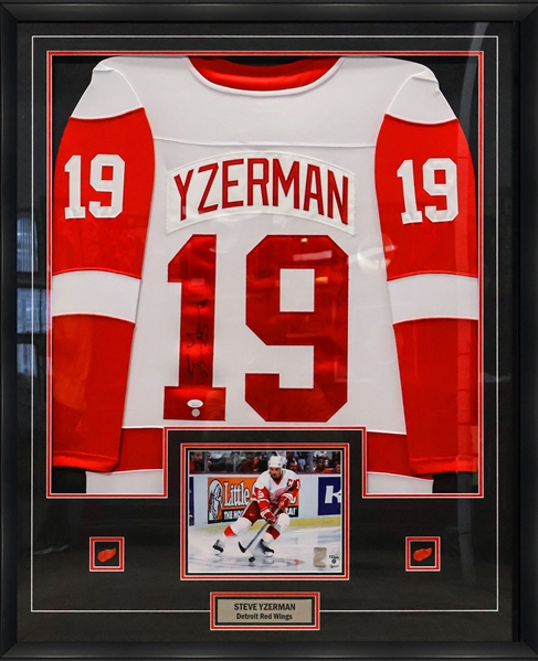 Steve Yzerman Signed Framed Jersey Detroit Red Wings Fanatics Breakaway Away