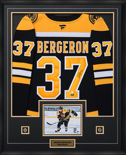 Patrice Bergeron Signed Framed Jersey Bruins Fanatics Premium