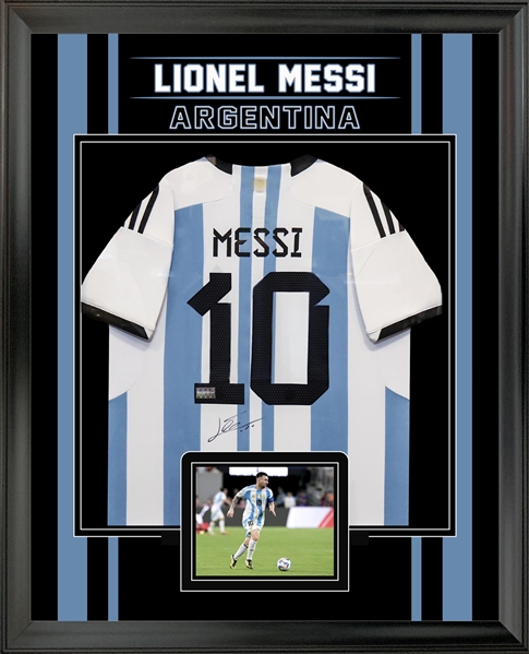 Lionel Messi Back Signed Framed Argentina 2022 Home Shirt 2 Star Edition