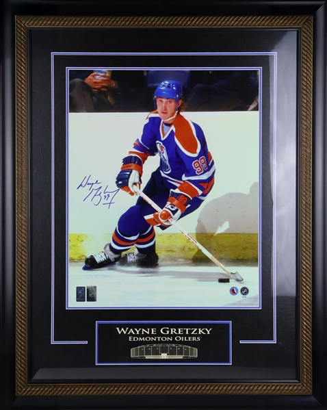 Signed Wayne Gretzky Edmonton Oilers Skating