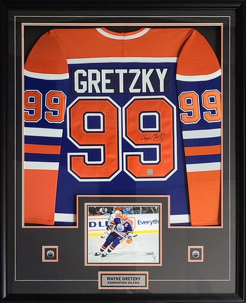 Wayne Gretzky Signed Framed Edmonton Oilers CCM Vintage