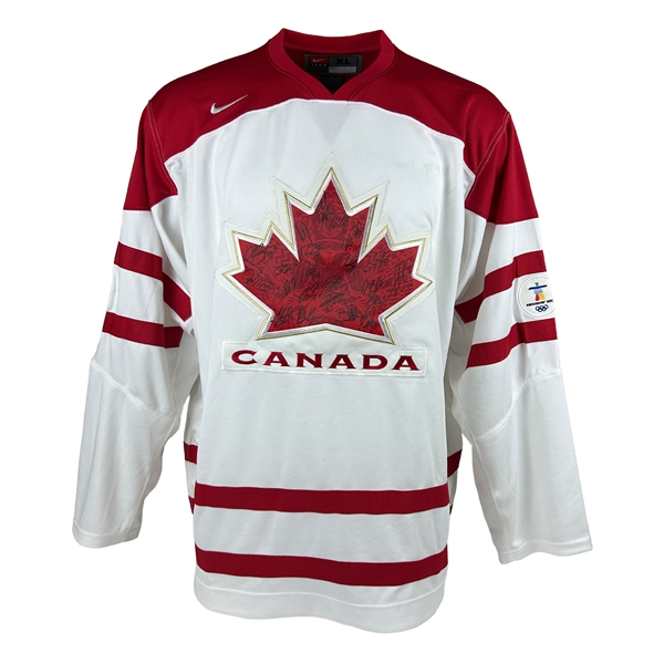 2010 Olympics Team Canada Replica Nike Jersey signed by the entire Team 